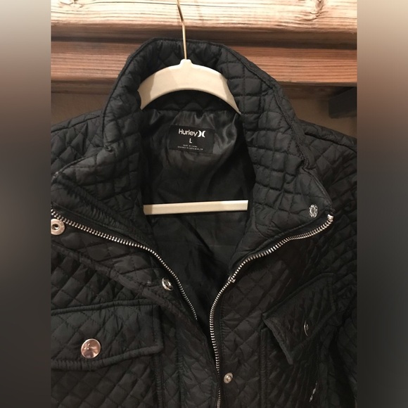 *Hurley* Black Womens Quilted Full Zip/Button Up Puffy Cropped Jacket- Large - Picture 9 of 9